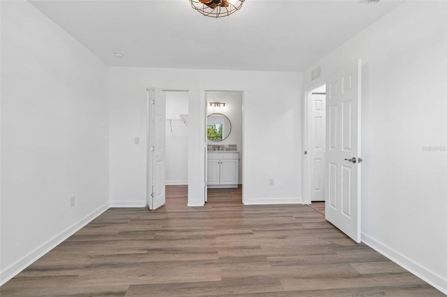 Spacious, unfurnished interior of a new home in , Oldsmar (Image 42). Spacious, unfurnished interior of a new home in , Oldsmar (Image 42).