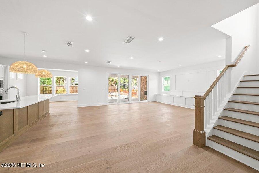 Spacious, unfurnished interior of a new home in , Atlantic Beach (Image 21).