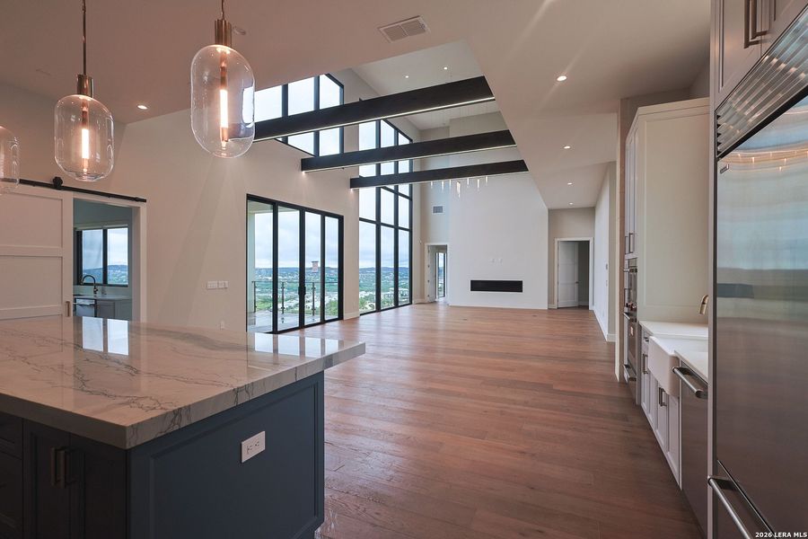 Image 47 of a home in .