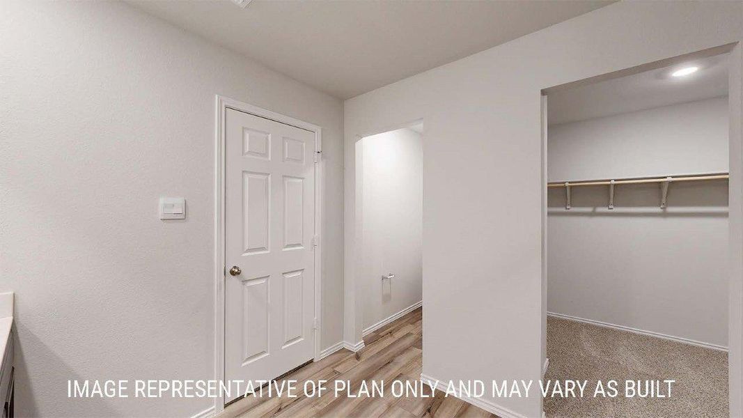 Spacious, unfurnished interior of a new home in Turnbo Ranch, Killeen (Image 30).