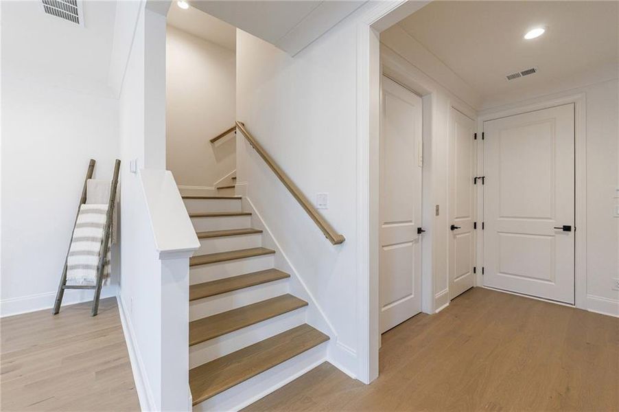 Spacious, unfurnished interior of a new home in , Alpharetta (Image 23).