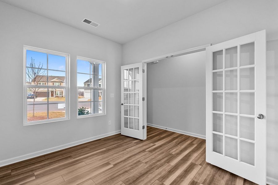 Spacious, unfurnished interior of a new home in Bell West, Kernersville (Image 23).