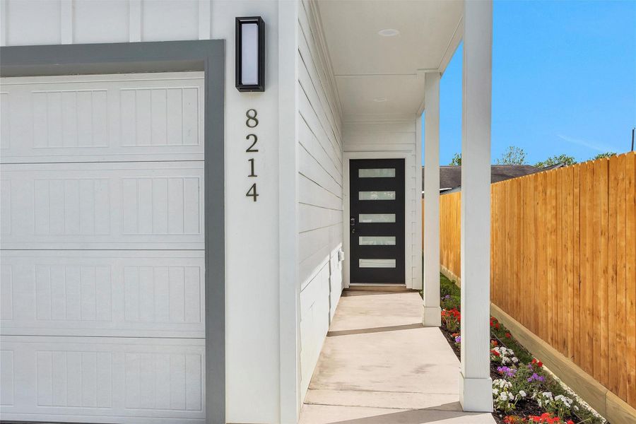 Exterior details and patio area of a home in , Houston (Image 21).
