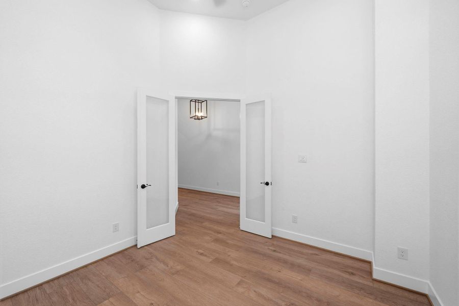 Spacious, unfurnished interior of a new home in Briarley, Montgomery (Image 23).