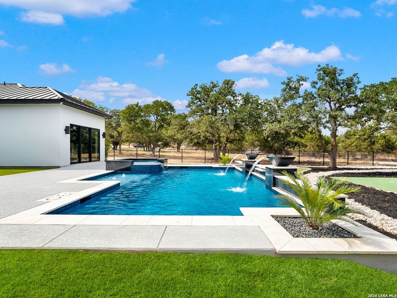 Exterior details and patio area of a home in , Fair Oaks Ranch (Image 25).