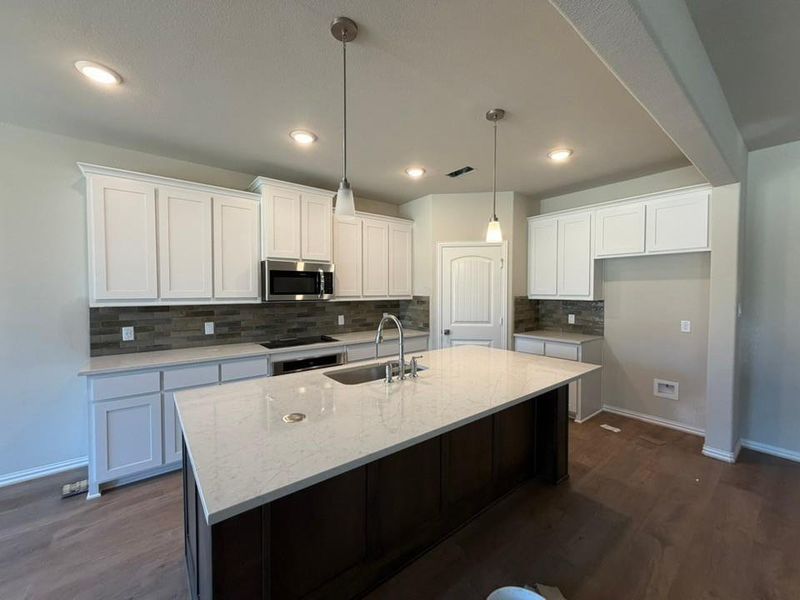Furnished interior view inside a new home in Waterford Park, Weatherford (Image 5). Furnished interior view inside a new home in Waterford Park, Weatherford (Image 5).