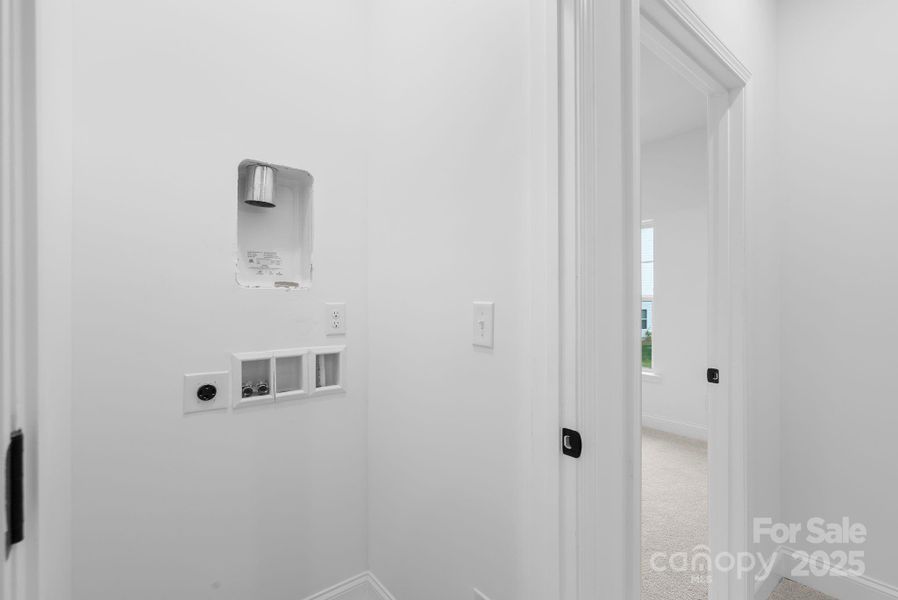 Image 33 of a home in .