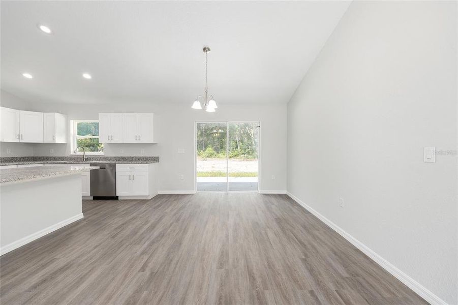 Spacious, unfurnished interior of a new home in , Ocklawaha (Image 25).