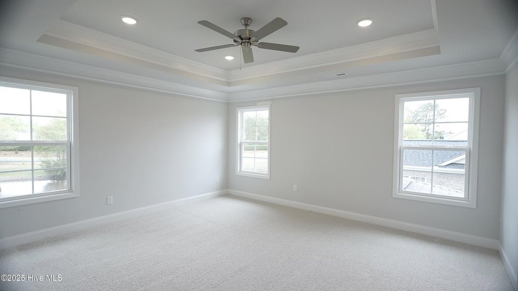 Spacious, unfurnished interior of a new home in Palmetto Creek, Bolivia (Image 23).