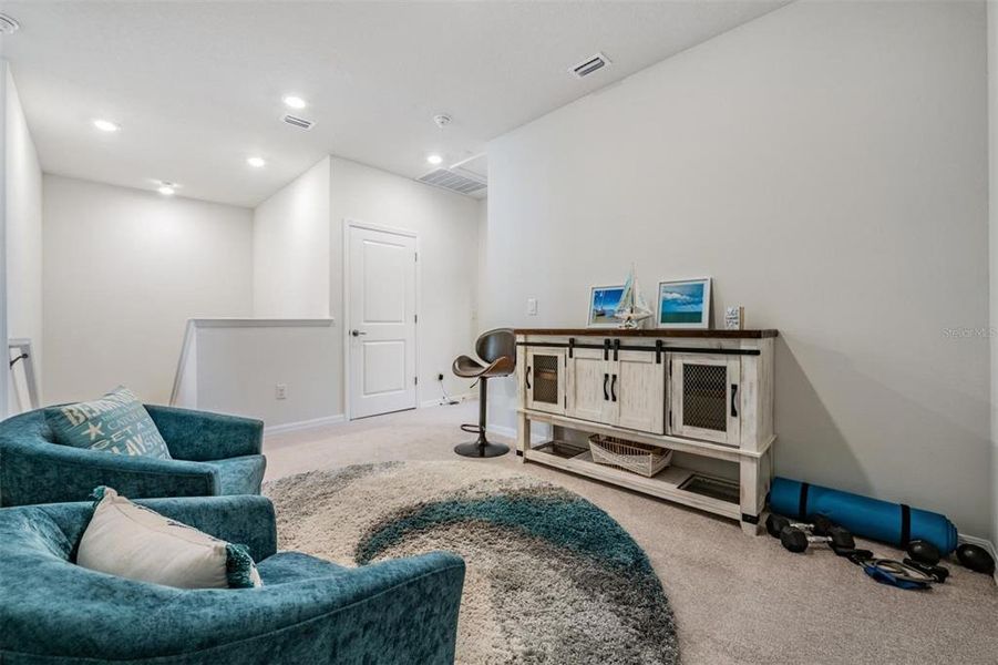 Furnished interior view inside a new home in , Land O' Lakes (Image 26).