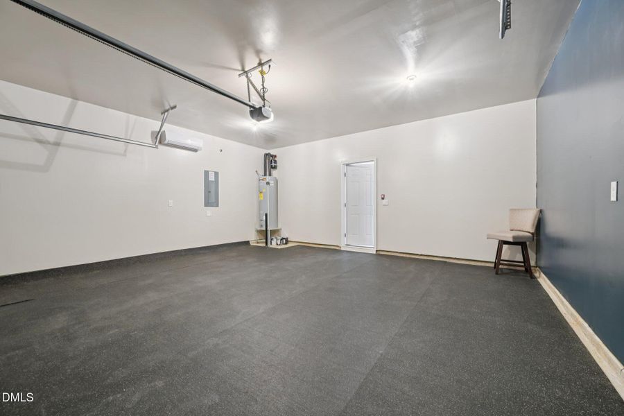 garage 2mls-Blue Aspen Dr-S2009-040