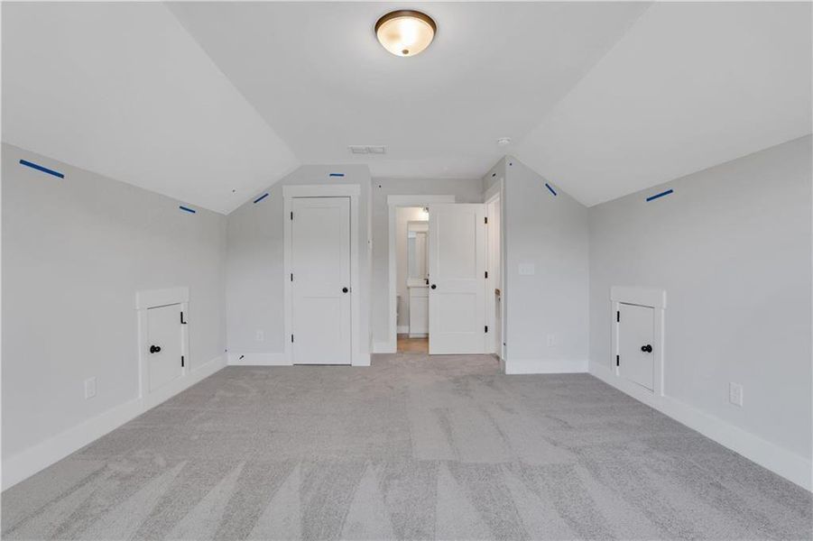 Spacious, unfurnished interior of a new home in Twin Lakes, Hoschton (Image 24).