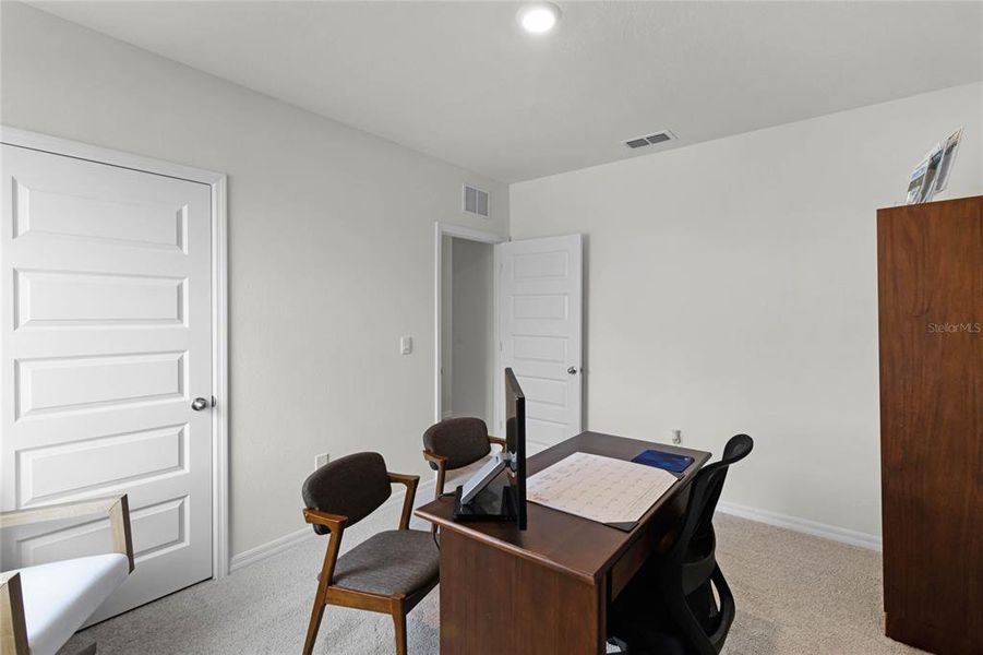 Furnished interior view inside a new home in Wind Meadows South, Bartow (Image 27).
