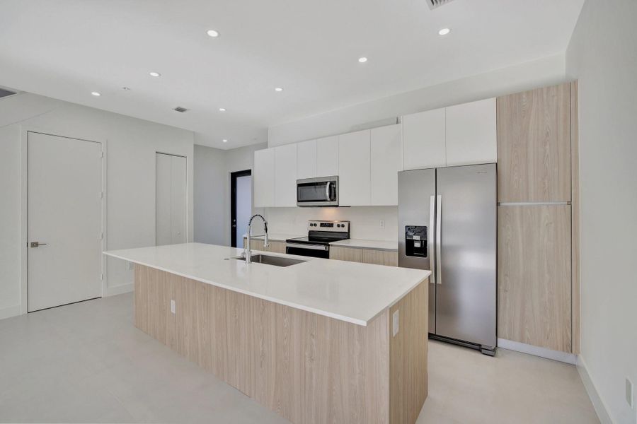 Furnished interior view inside a new home in , Oakland Park (Image 9).