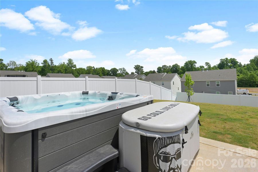 Exterior details and patio area of a home in Nolen Farm, Gastonia (Image 3).