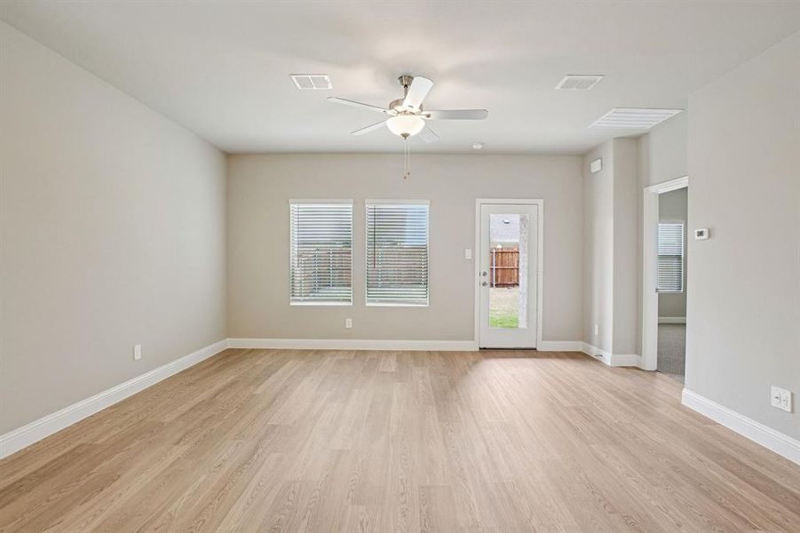 Photo is not of the actual home, but is an inspirational photo of builder’s model home and may depict options, furnishings, and/or decorator features that are not included. Photo is not of the actual home, but is an inspirational photo of builder’s model home and may depict options, furnishings, and/or decorator features that are not included.