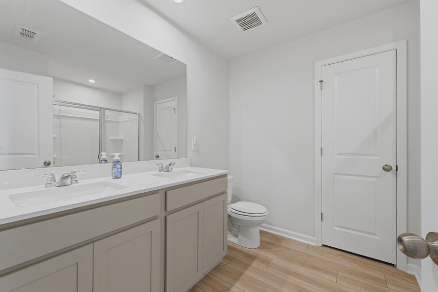 Furnished interior view inside a new home in Bradford Pointe, Summerville (Image 5).