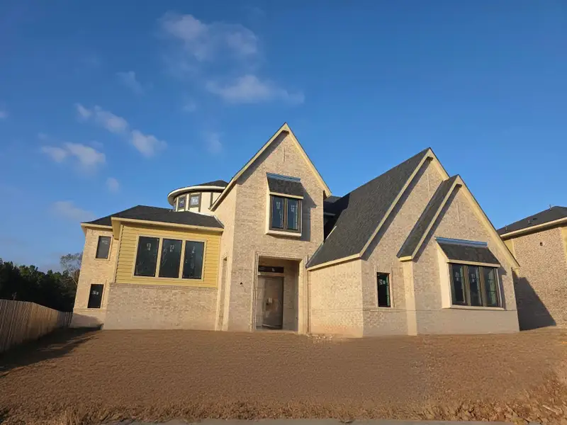 Another angle of the stunning elevation with curved rotunda that you can see from the street. Another angle of the stunning elevation with curved rotunda that you can see from the street.