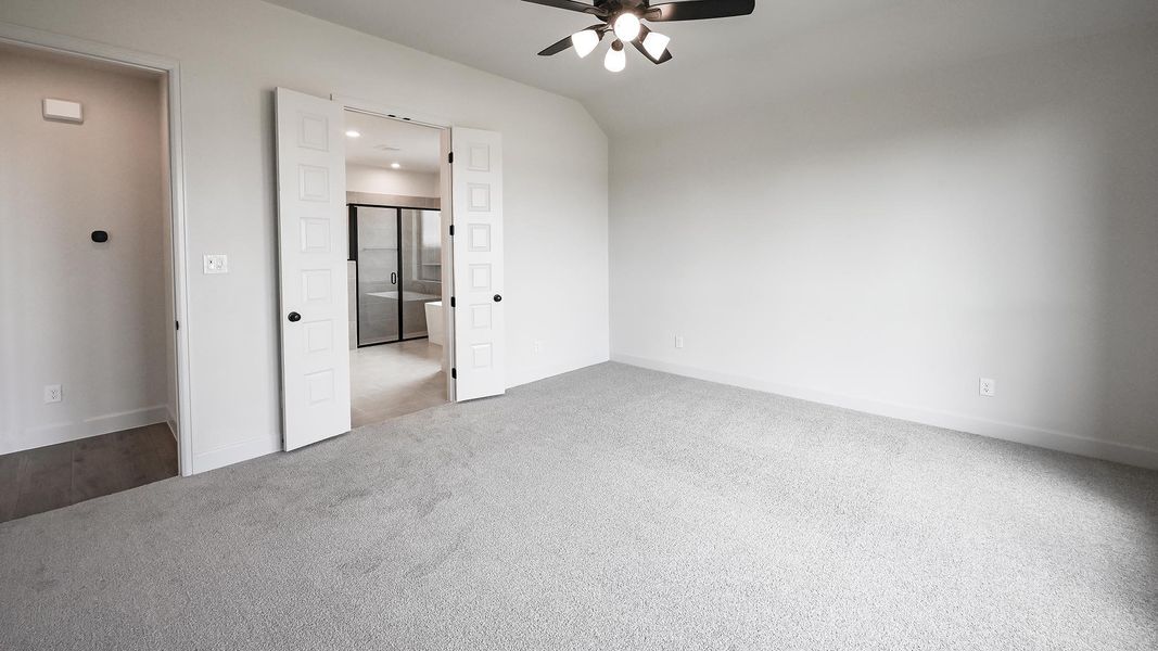 Spacious, unfurnished interior of a new home in Juniper Springs, Lockhart (Image 6). Spacious, unfurnished interior of a new home in Juniper Springs, Lockhart (Image 6).
