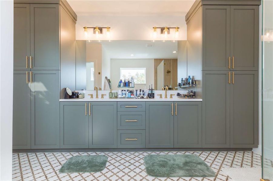 Furnished interior view inside a new home in , Tampa (Image 68).