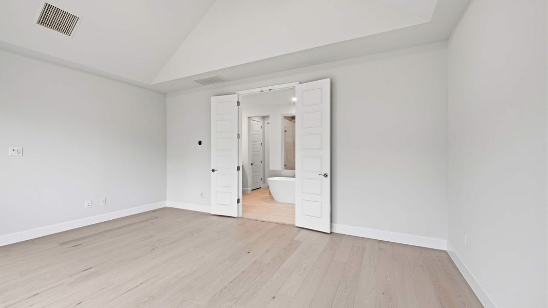 Spacious, unfurnished interior of a new home in Terraces, Rockwall (Image 21). Spacious, unfurnished interior of a new home in Terraces, Rockwall (Image 21).