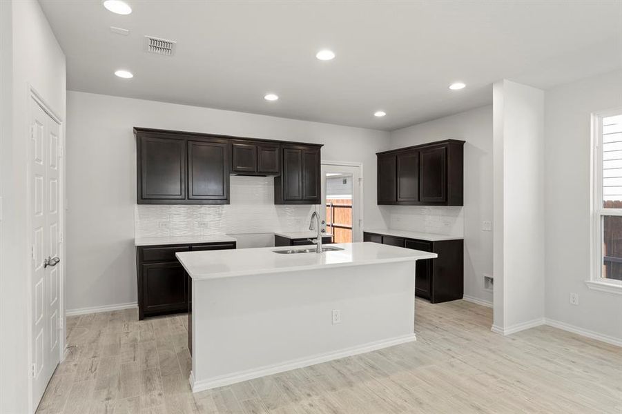 11. 3709 Jade - Kitchen (2)