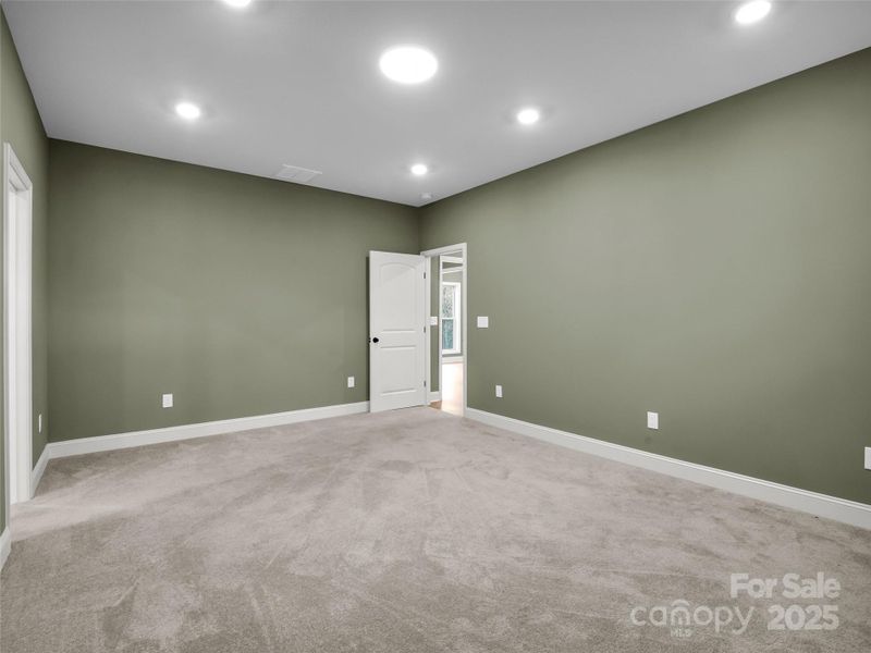 Spacious, unfurnished interior of a new home in , Rutherfordton (Image 17).
