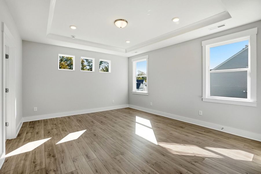 Spacious, unfurnished interior of a new home in Rone Creek, Waxhaw (Image 32).