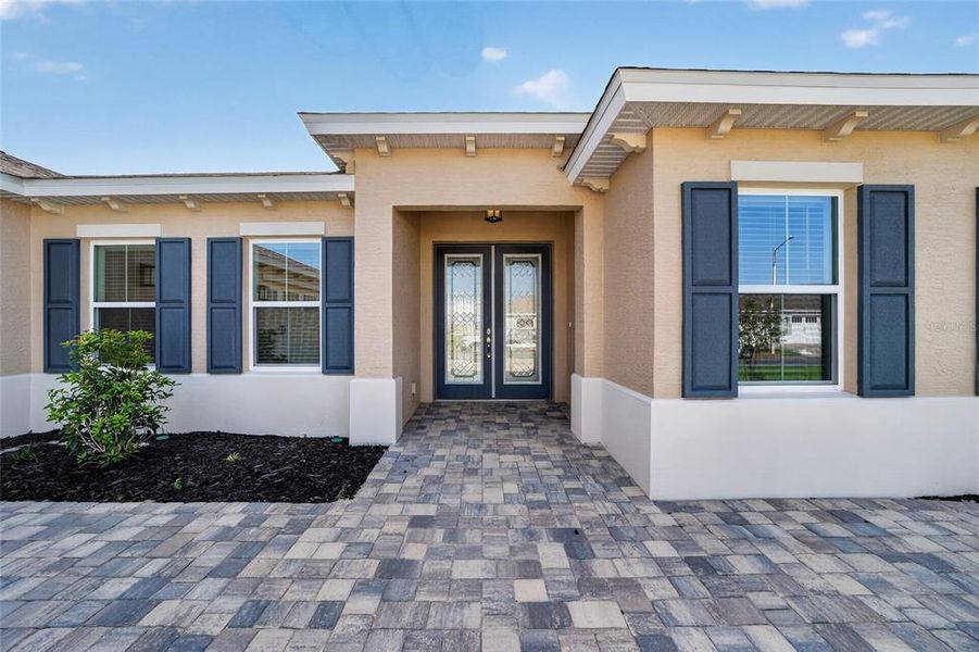 Exterior details and patio area of a home in , Ocala (Image 25).