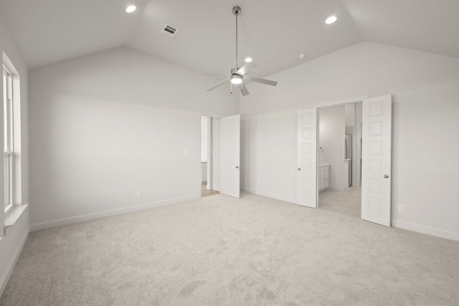 Spacious, unfurnished interior of a new home in BridgeWater - Phase 1, Midlothian (Image 28).