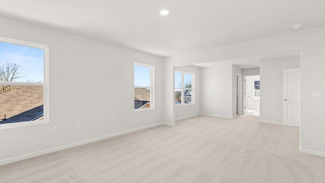 Spacious, unfurnished interior of a new home in Liberty Crossing, Braselton (Image 23).