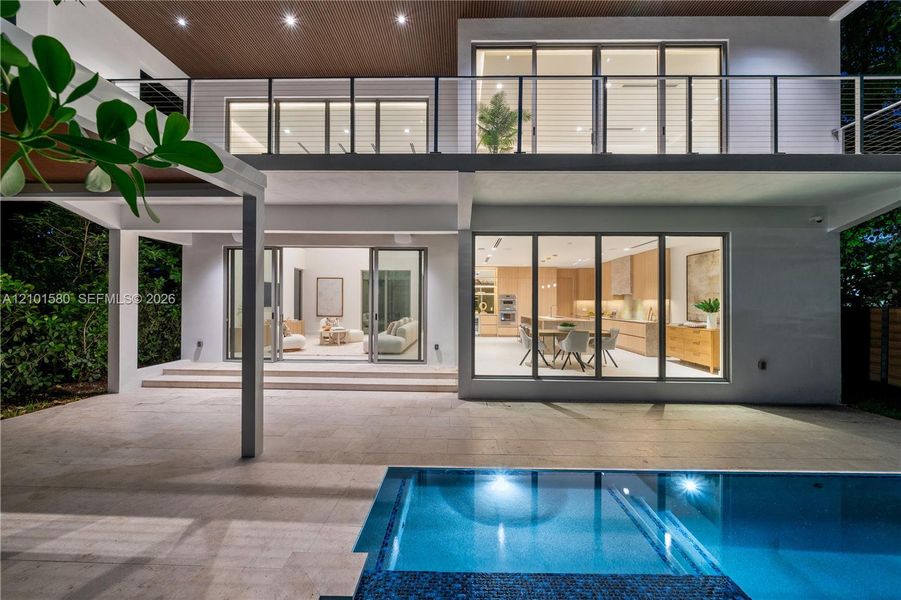 Exterior details and patio area of a home in , Miami (Image 25).
