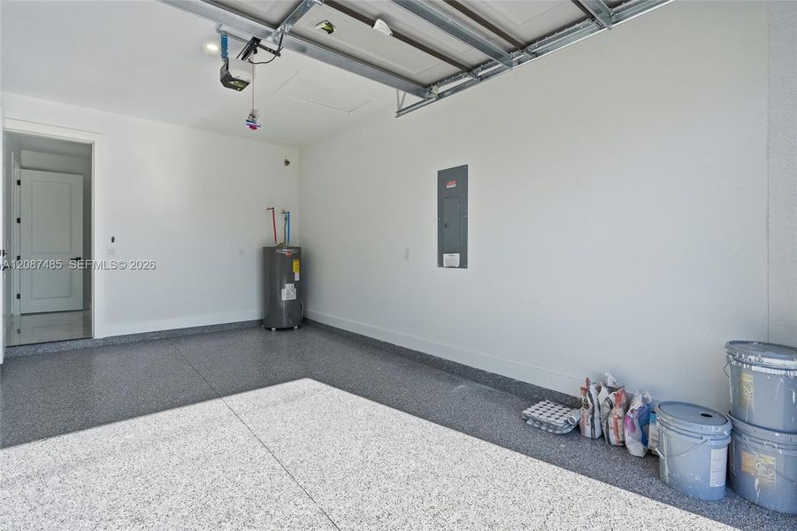 Spacious, unfurnished interior of a new home in , Lehigh Acres (Image 42). Spacious, unfurnished interior of a new home in , Lehigh Acres (Image 42).