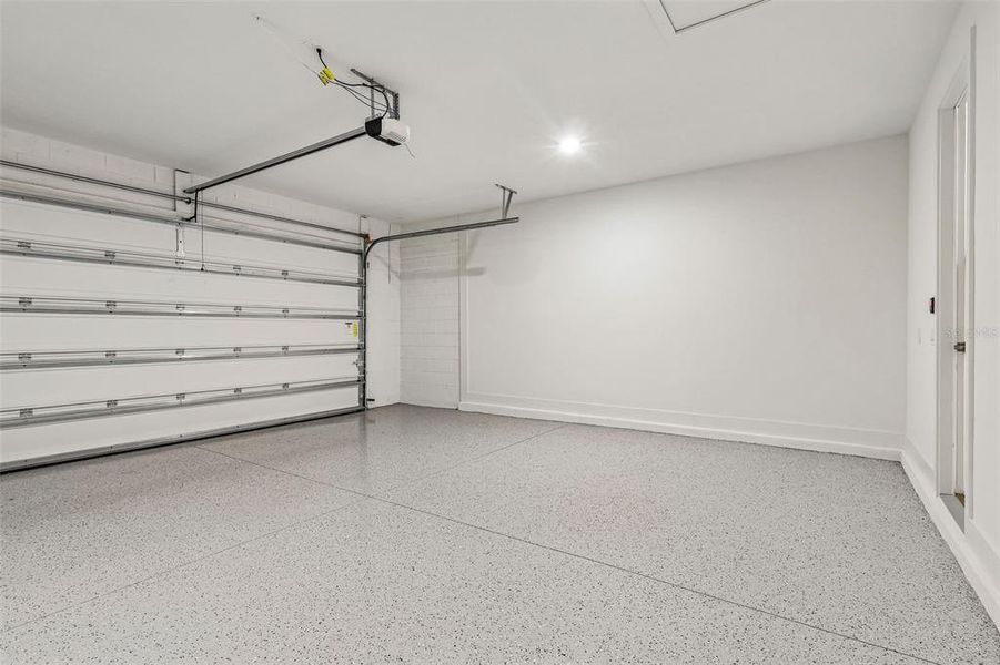 Spacious, unfurnished interior of a new home in Lakeside at Satilla, St. Cloud (Image 22).
