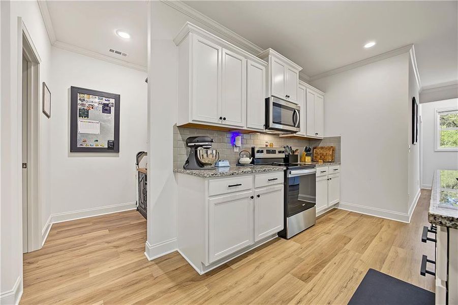 Furnished interior view inside a new home in , Flowery Branch (Image 12).