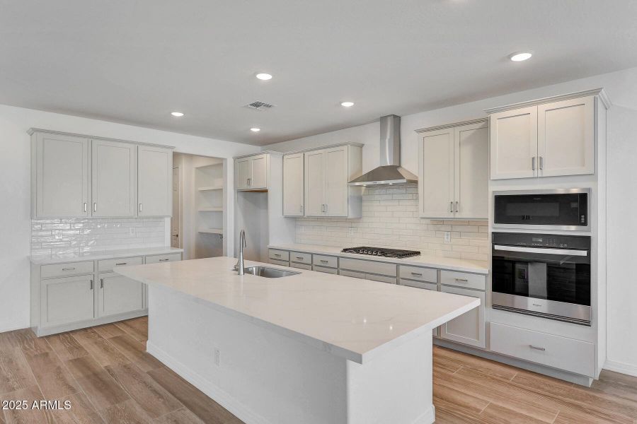 PHX_TierraVistoso_Lot 2074_Burgundy_2888