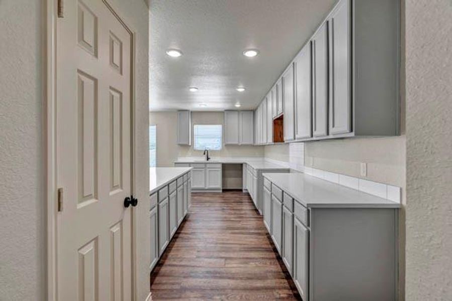 Furnished interior view inside a new home in , Fort Worth (Image 6).