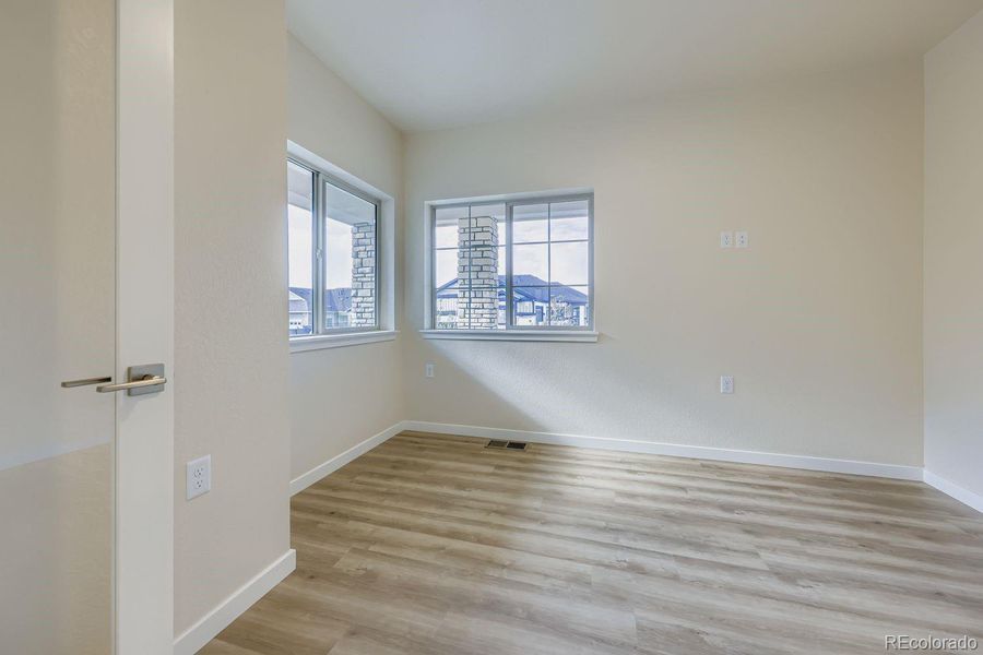 Spacious, unfurnished interior of a new home in , Westminster (Image 23).