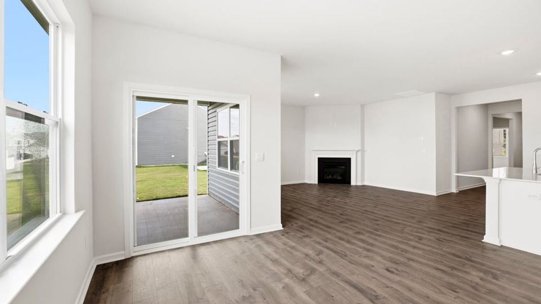 Spacious, unfurnished interior of a new home in Woodglen, Piedmont (Image 23).
