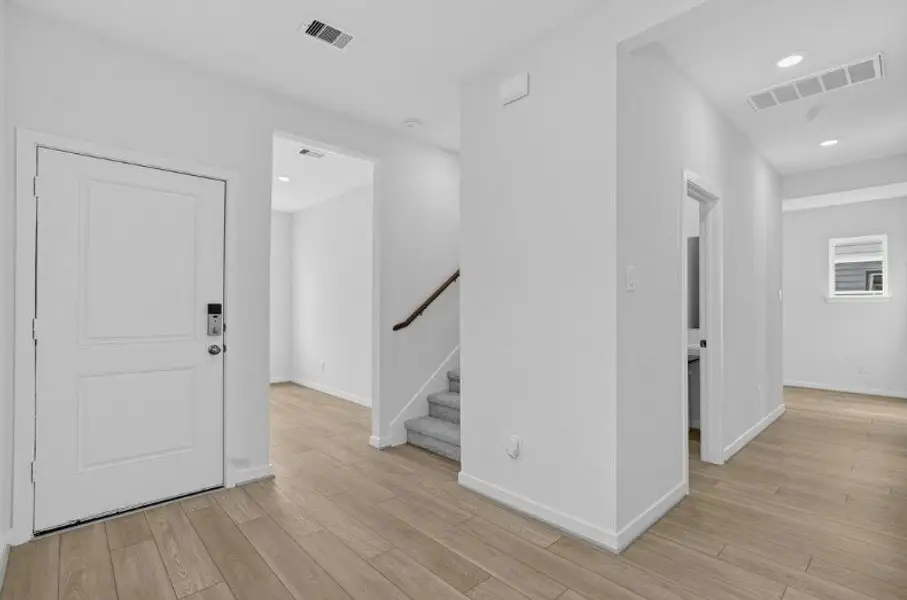 Spacious, unfurnished interior of a new home in Hockley Meadows, Hockley (Image 14).