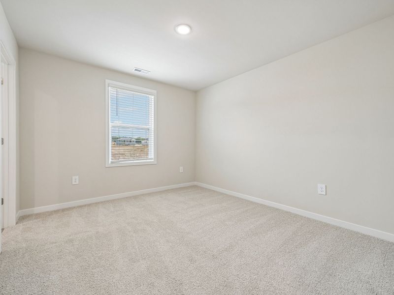 Spacious, unfurnished interior of a new home in Avalon Place - Signature Series, Durham (Image 19).