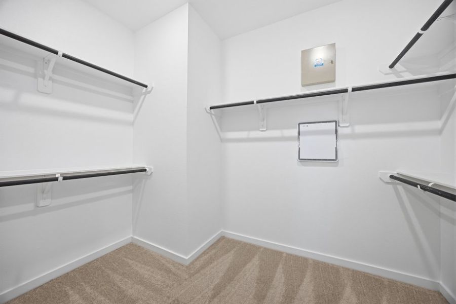 Representative unfurnished interior of a home built from the Nathan 2833HS3CG by Saratoga Homes in Creekhaven, Iowa Colony (Image 18). Representative unfurnished interior of a home built from the Nathan 2833HS3CG by Saratoga Homes in Creekhaven, Iowa Colony (Image 18).