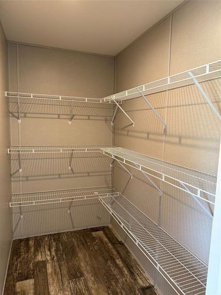 Spacious, unfurnished interior of a new home in , Weatherford (Image 10).