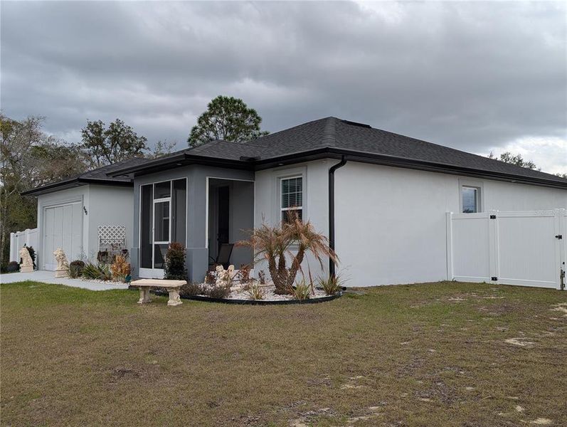 Exterior details and patio area of a home in , Poinciana (Image 33).