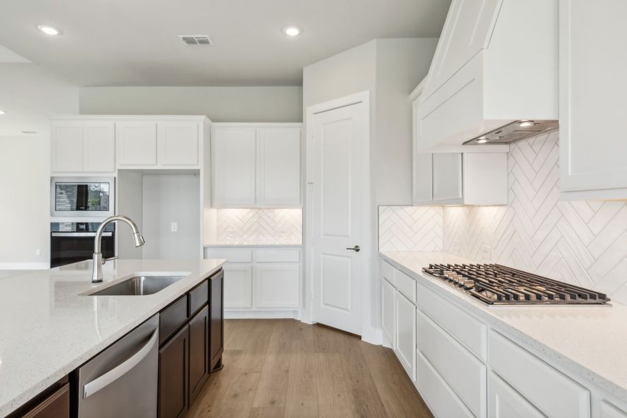 Furnished interior view inside a new home in Painted Tree Lakeside, McKinney (Image 9).