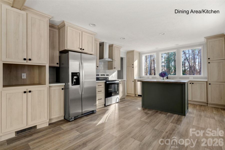 Furnished interior view inside a new home in , Lancaster (Image 4).