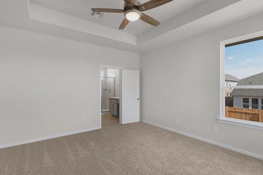 Spacious, unfurnished interior of a new home in Nolina, Georgetown (Image 17).