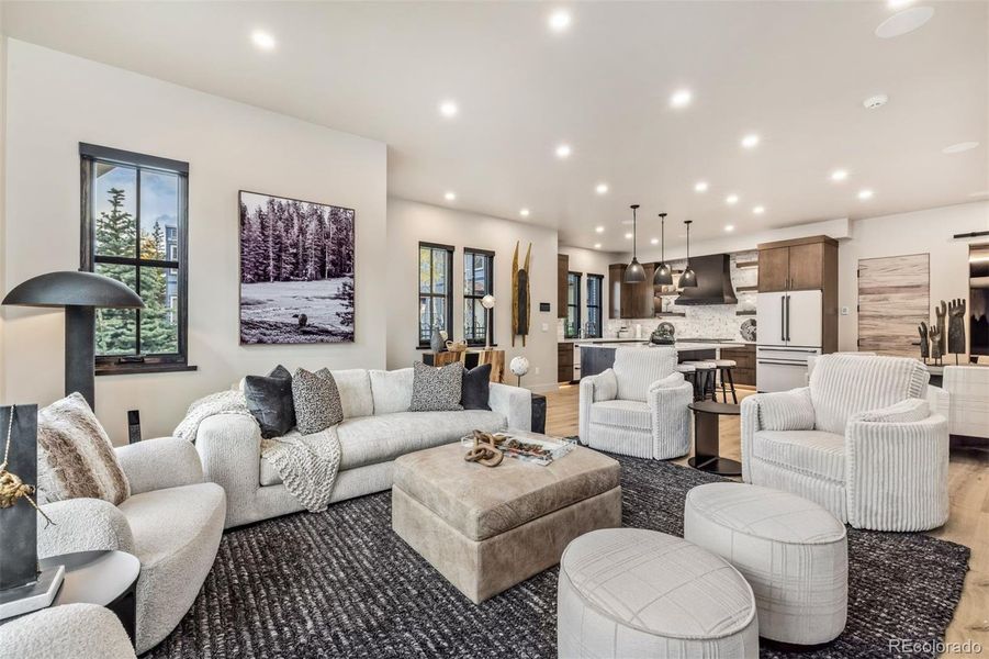 Furnished interior view inside a new home in , Breckenridge (Image 15).