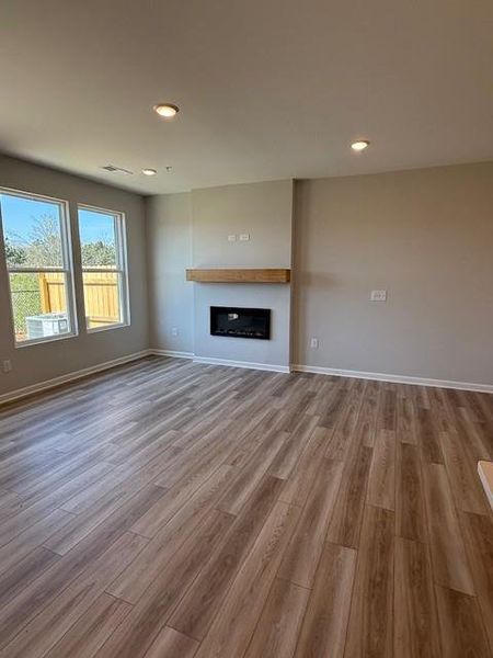 Spacious, unfurnished interior of a new home in Hemingway, Cumming (Image 5).