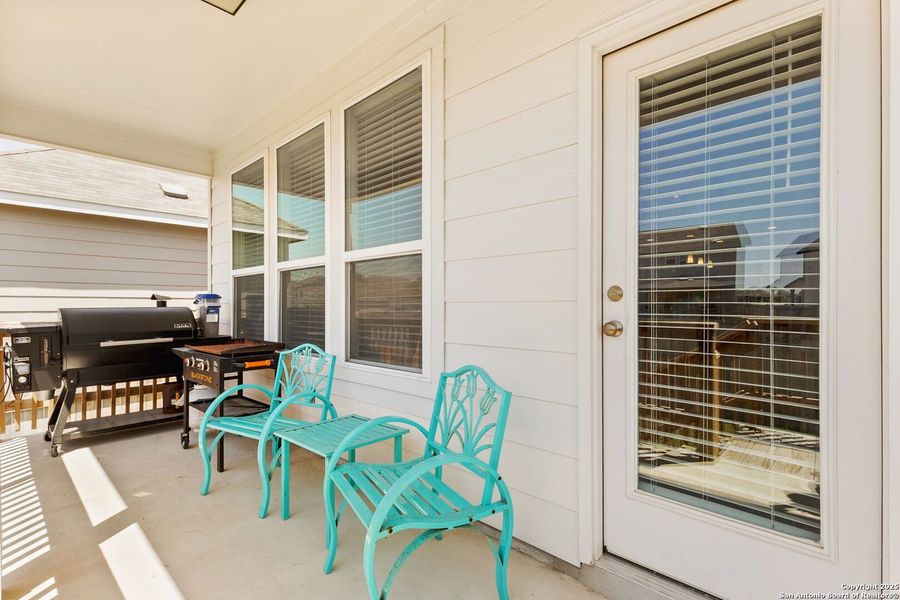 Furnished interior view inside a new home in Lily Springs, Seguin (Image 13).